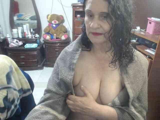 jazmin-mature webcam