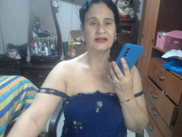 jazmin-mature webcam