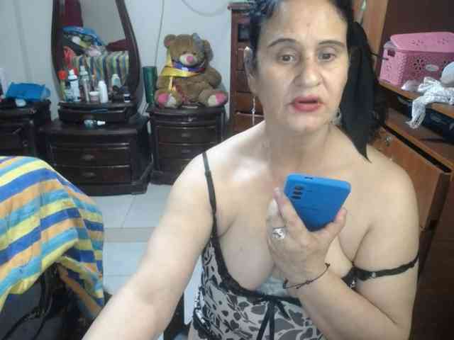 jazmin-mature webcam