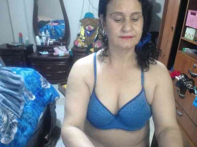 jazmin-mature webcam