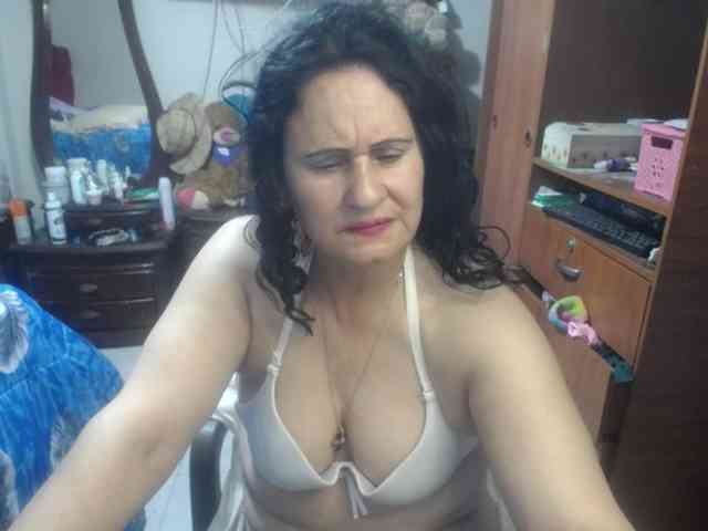 jazmin-mature jazmin-mature