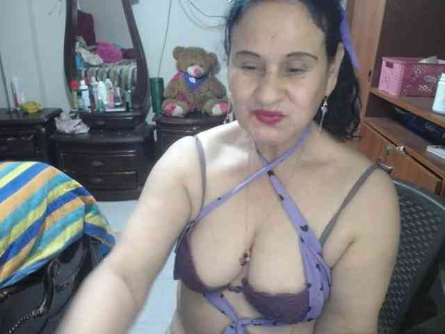 jazmin-mature webcam