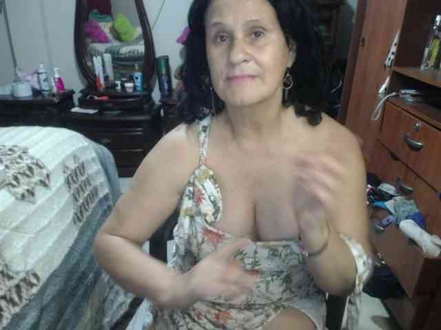 jazmin-mature webcam