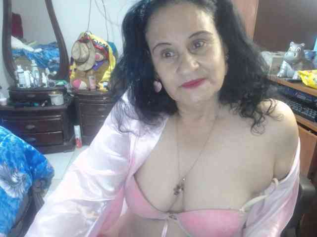 jazmin-mature webcam