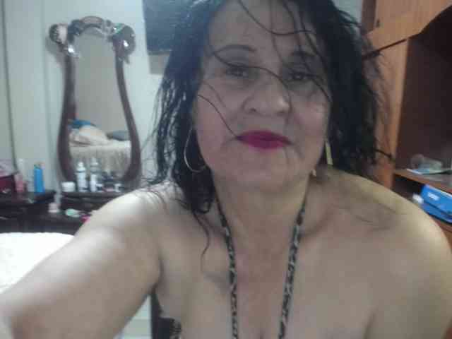 jazmin-mature webcam