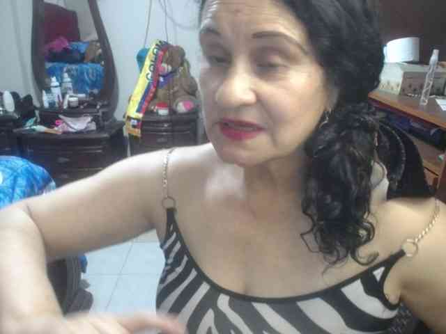 jazmin-mature webcam