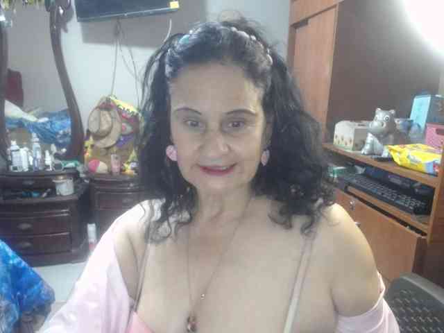 jazmin-mature webcam
