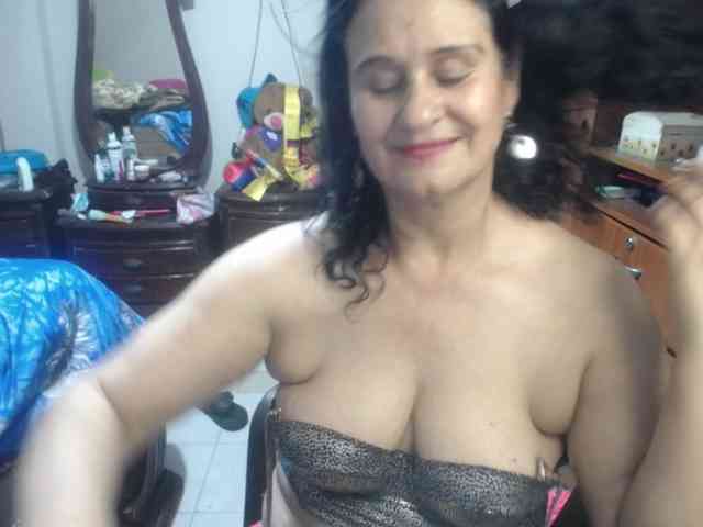 jazmin-mature webcam