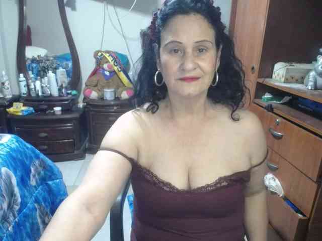jazmin-mature webcam