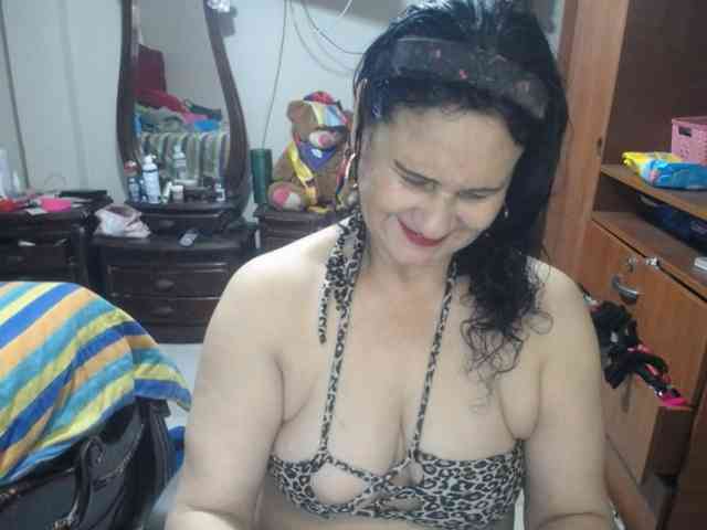 jazmin-mature webcam