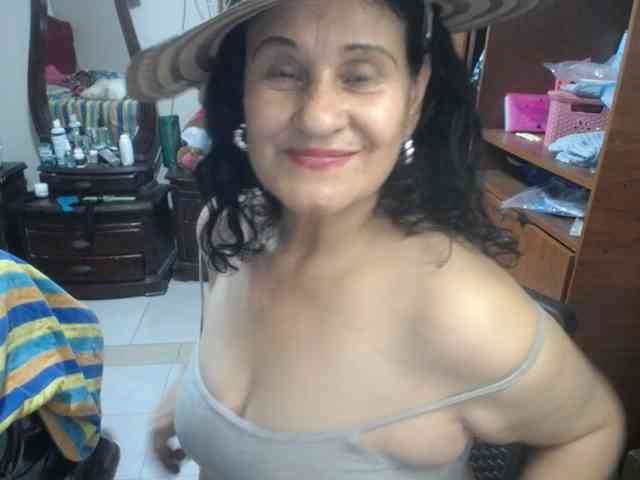 jazmin-mature webcam