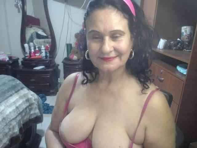 jazmin-mature webcam