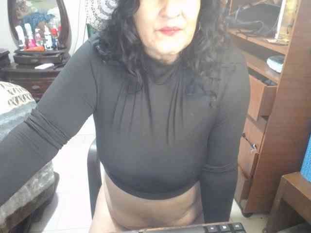 jazmin-mature webcam