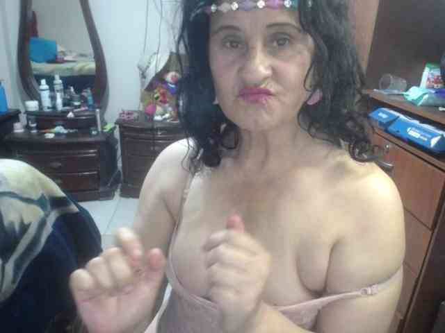 jazmin-mature webcam