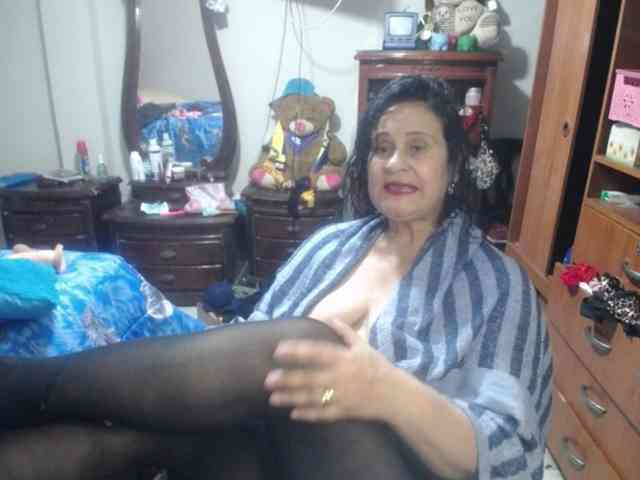 jazmin-mature webcam