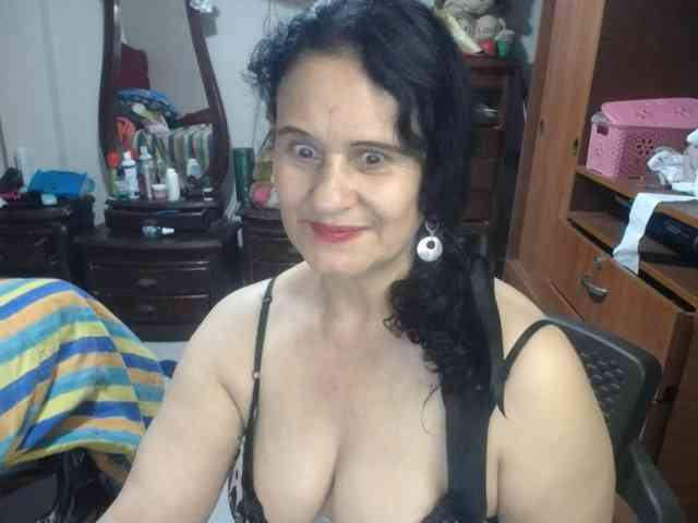 jazmin-mature webcam
