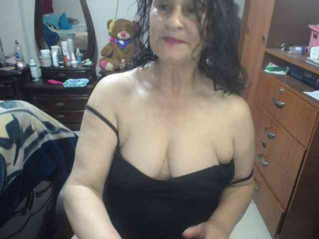 jazmin-mature webcam