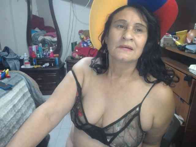 jazmin-mature webcam