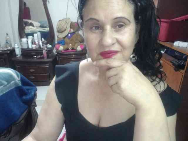 jazmin-mature webcam