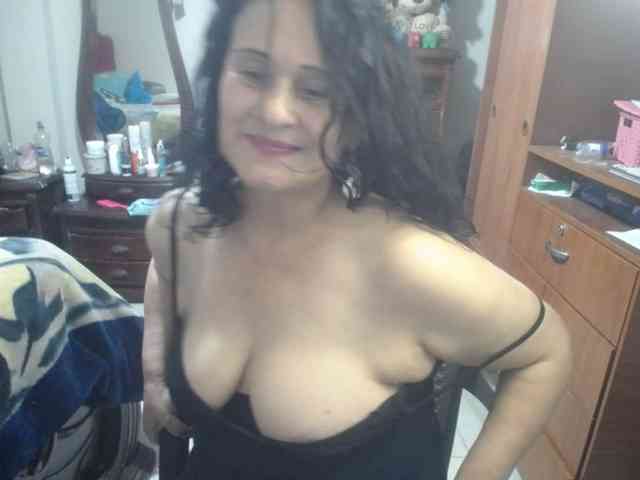 jazmin-mature webcam