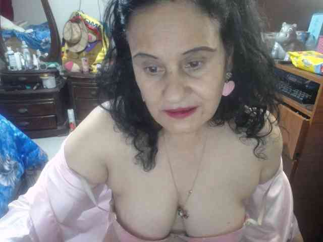 jazmin-mature webcam