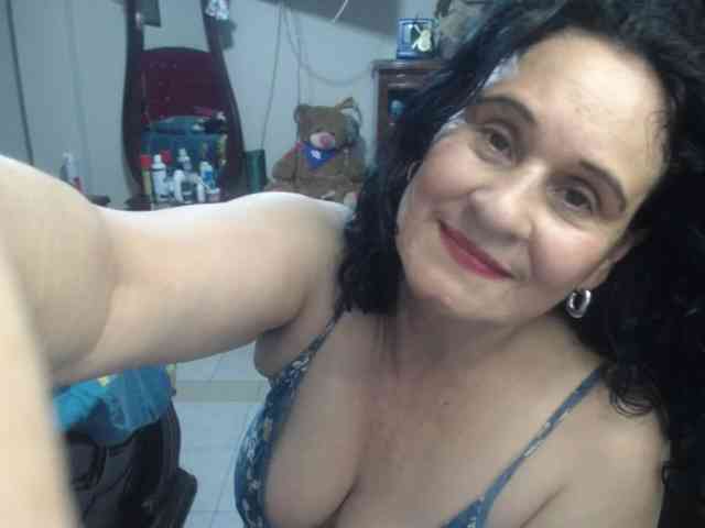 jazmin-mature webcam