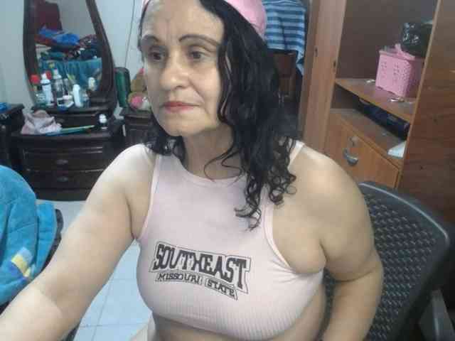 jazmin-mature webcam