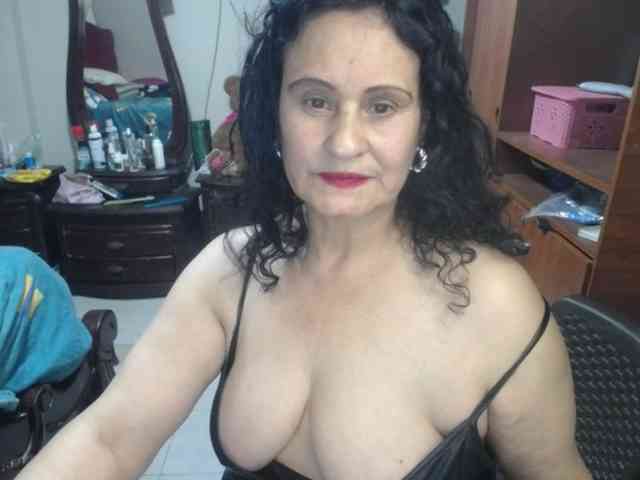 jazmin-mature jazmin-mature