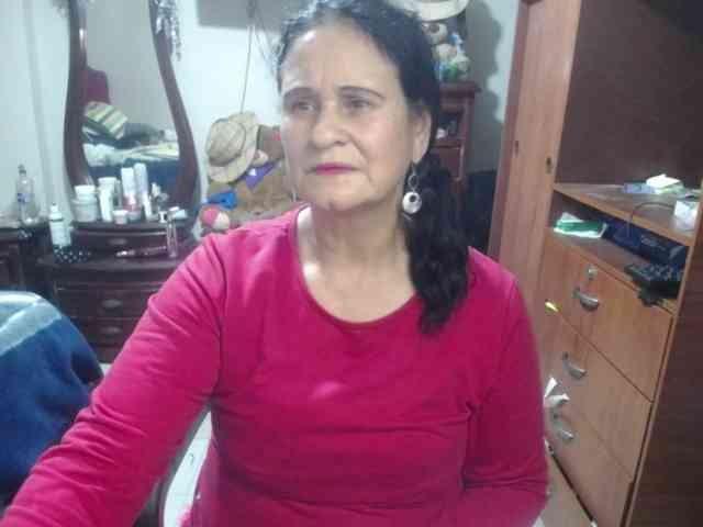 jazmin-mature webcam