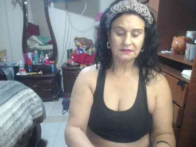 jazmin-mature webcam