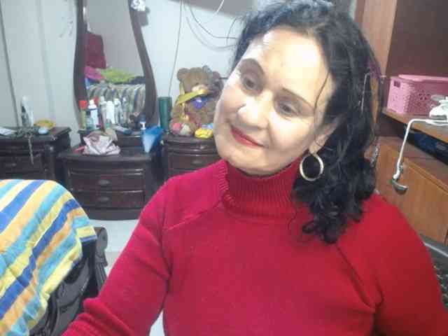 jazmin-mature webcam
