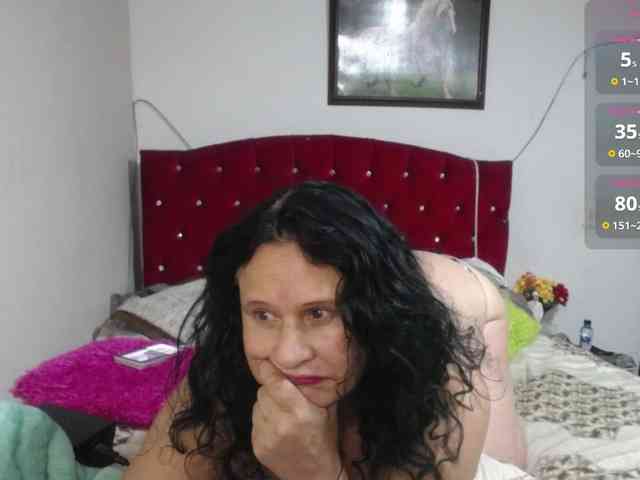 jazmin-mature webcam