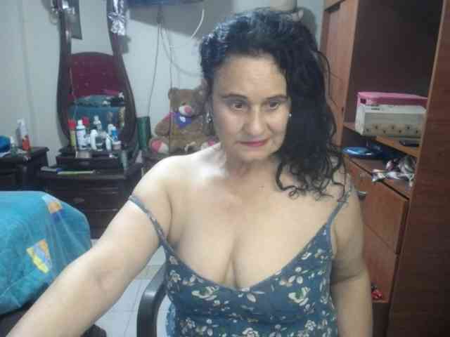 jazmin-mature webcam