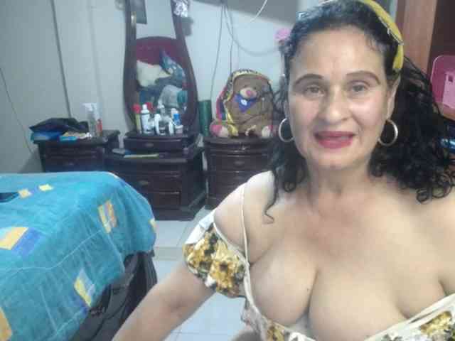 jazmin-mature webcam