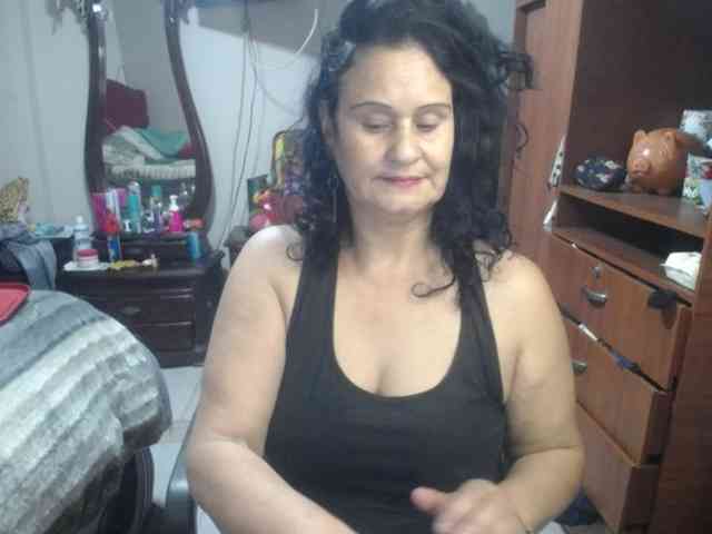 jazmin-mature webcam