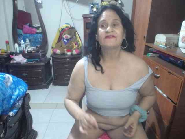 jazmin-mature webcam