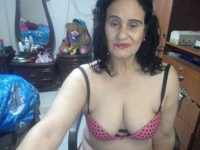 jazmin-mature webcam