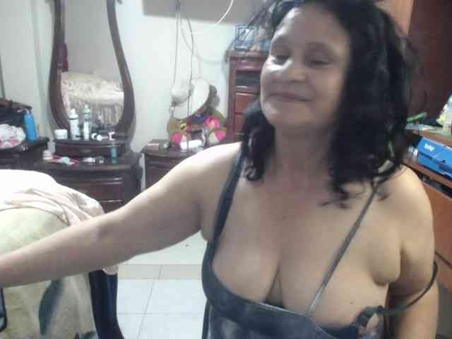 jazmin-mature webcam