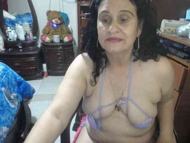 jazmin-mature webcam