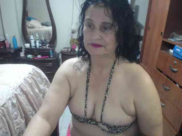 jazmin-mature webcam