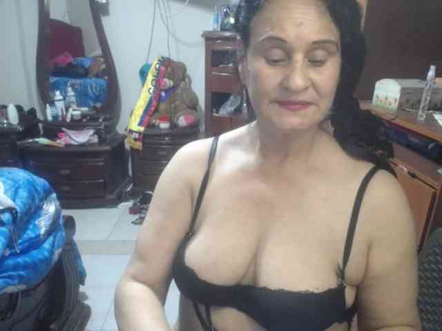 jazmin-mature webcam