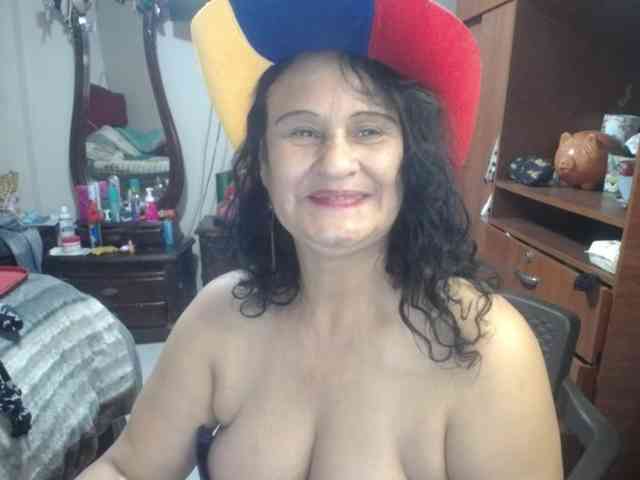 jazmin-mature webcam