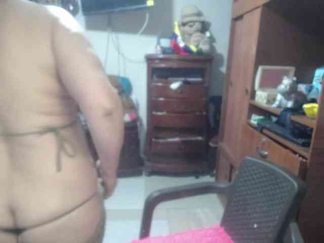 jazmin-mature webcam