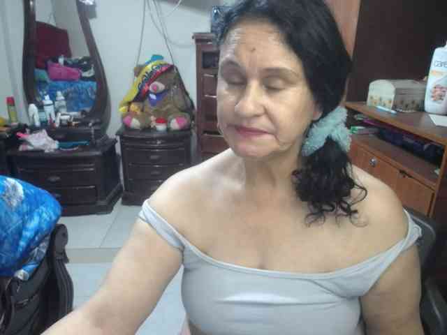 jazmin-mature webcam