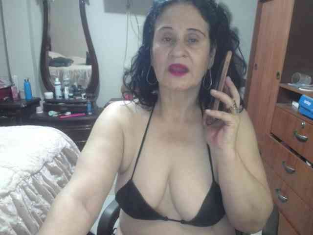 jazmin-mature webcam