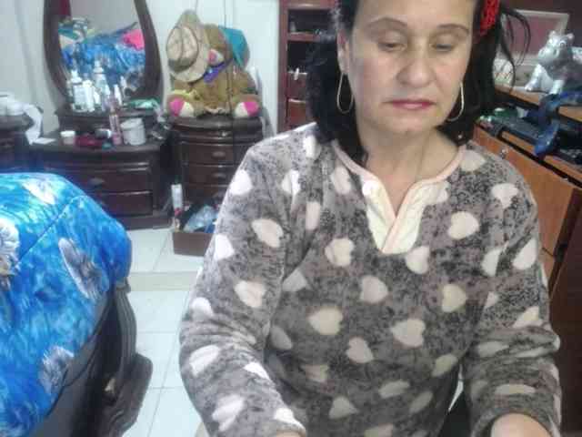 jazmin-mature jazmin-mature