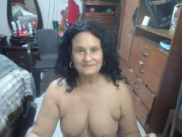 jazmin-mature webcam