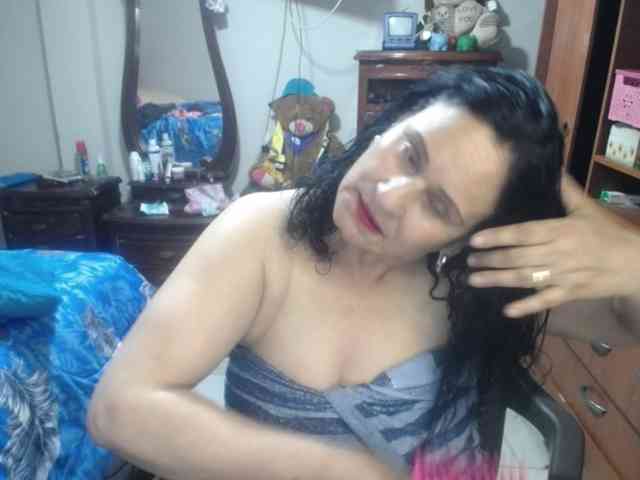 jazmin-mature webcam