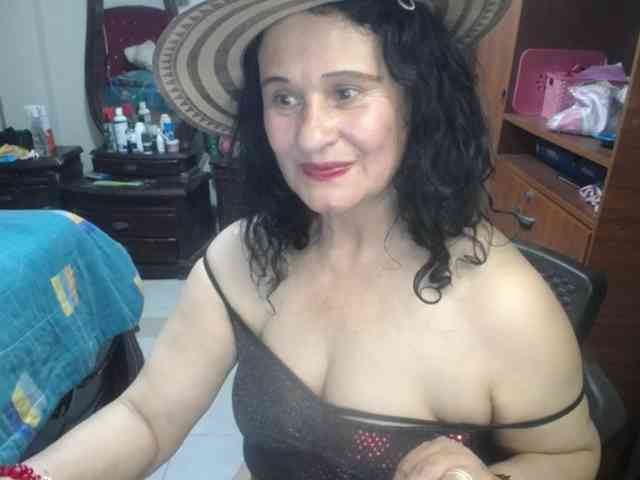 jazmin-mature webcam