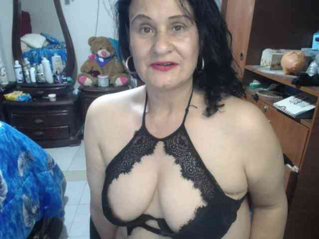 jazmin-mature webcam